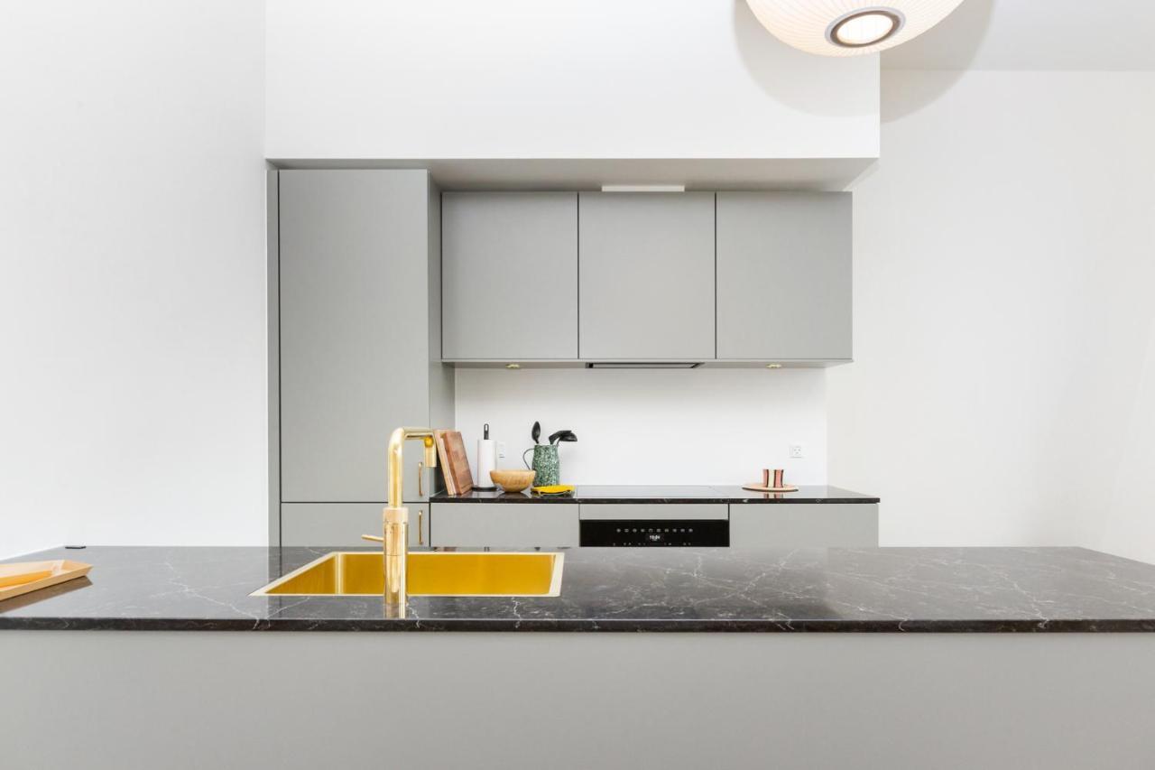 Udsigt Til 20.000.000 Dkk - M.Plads Til 6 Personer Apartamento Copenhaga Exterior foto